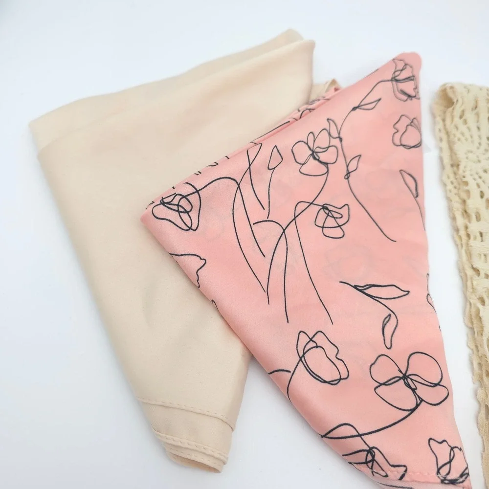 Lark & Ives set bandanas